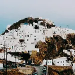 Stunning Town-house In Chora, Serifos Town