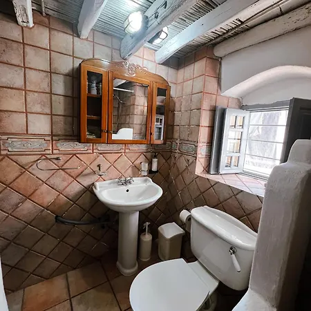 Feriehus Stunning Town-house In Chora, *