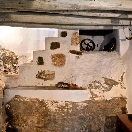 Stunning Town-house In Chora, Hébergement de vacances *