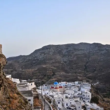 Stunning Town-house In Chora, Holiday home