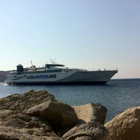 Stunning Town-house In Chora,