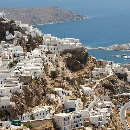 Holiday home Stunning Town-house In Chora, *